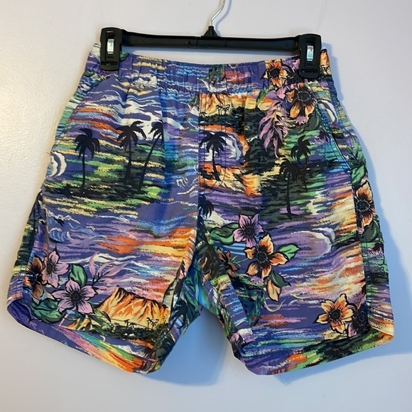Urban Outfitters Purple Tropical Floral Swim Trunks size S - Picture 1 of 15